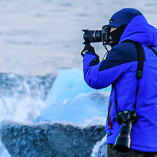 Very cool photo of me on Jökulsárlón beach (Iceland), by my friend Juanlu